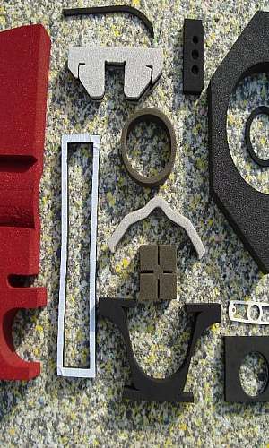 Espuma auto adesiva para isolamento e vedação Espuma auto adesiva para isolamento e vedação